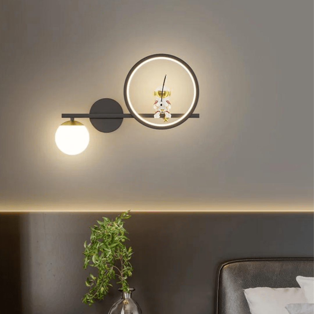 Applique Murale de Chevet Astronaute Magique